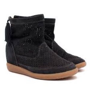 Suede bootie